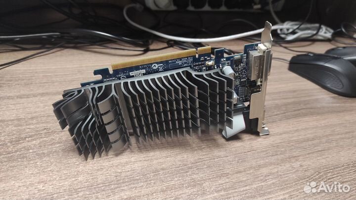 Видеокарта asus 210