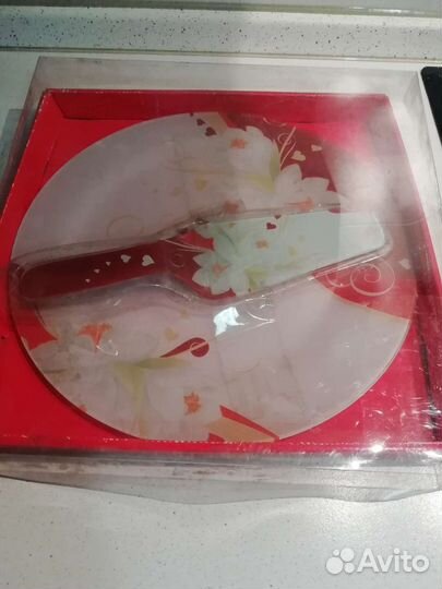 Тарелка с лопаткой