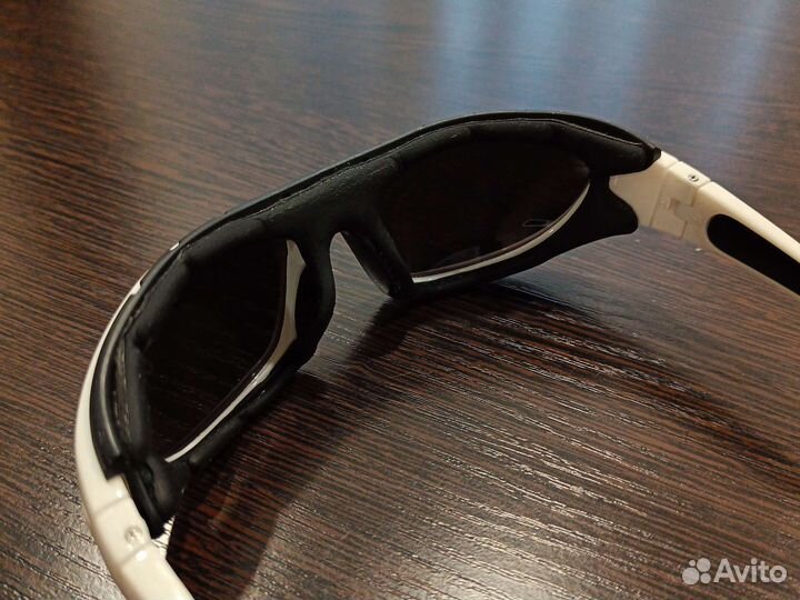 Очки спортивные