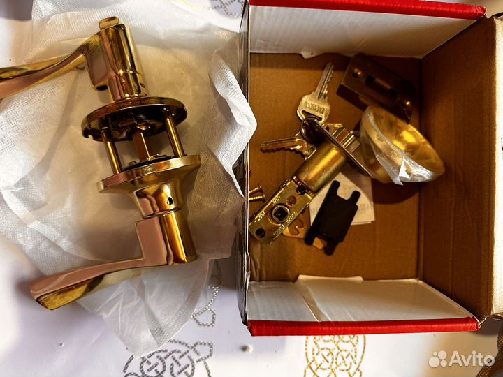 Дверная ручка