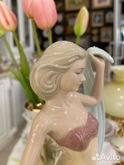 Статуэтки фарфоровые. Леонардо. Англия. Винтаж