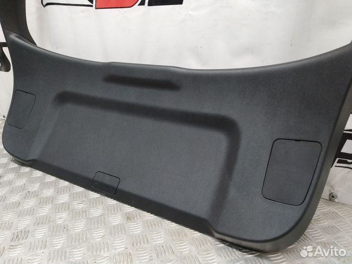 Обшивка двери багажника Mitsubishi ASX I (2010—201