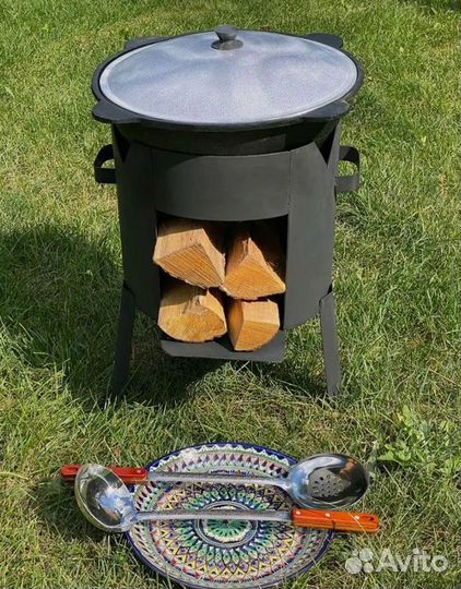 Казан чугунный 12 литров с печкой