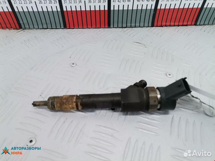 Форсунка Renault Laguna 2 2005 8200389369