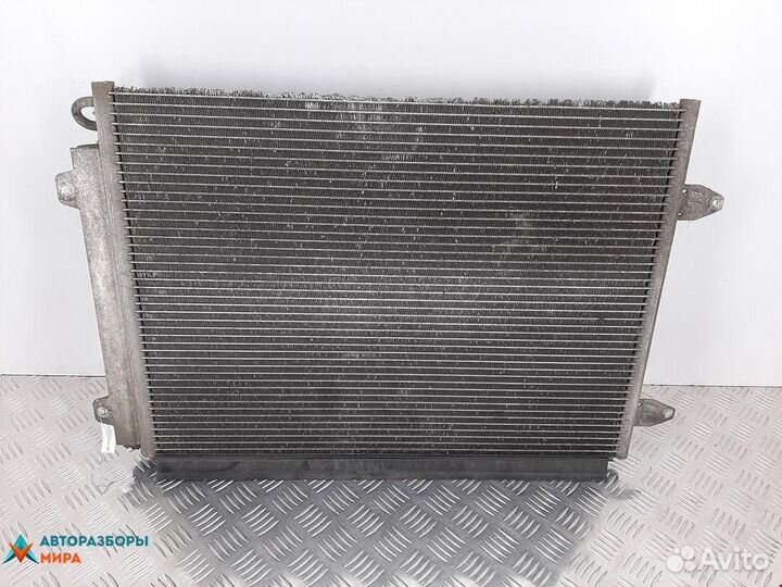 Радиатор кондиционера Volkswagen Passat B6 2007