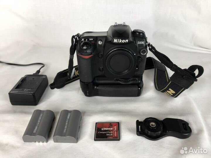 Nikon D200 body