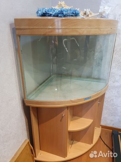 Аквариум с тумбой 260л