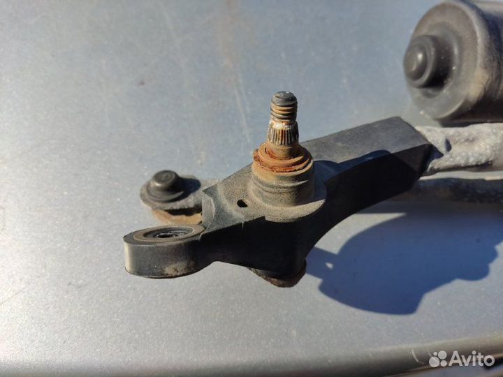 Трапеция стеклоочистителей Opel Astra G хетчбек