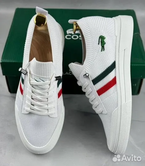 Кеды и кроссовки мужские белые Lacoste