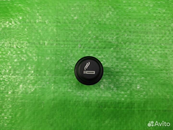 Прикуриватель VAG