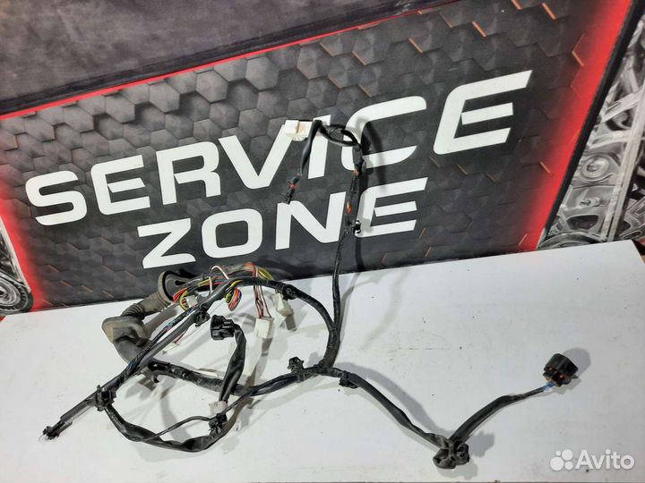 Проводка передней R двери Mitsubishi Pajero 4