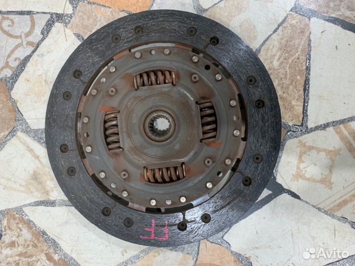 Диск сцепления с корзиной Ford Focus хэтчбэк 1.6