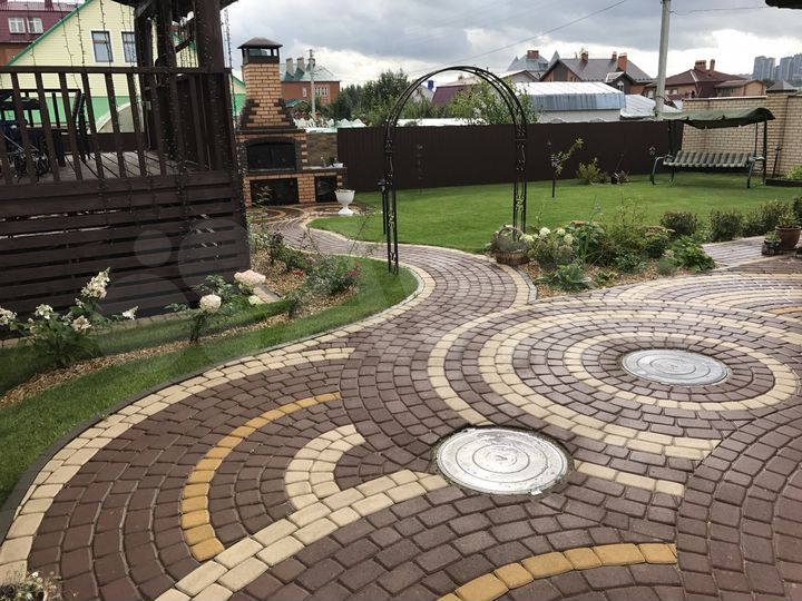 Коттедж 262,5 м² на участке 6 сот.