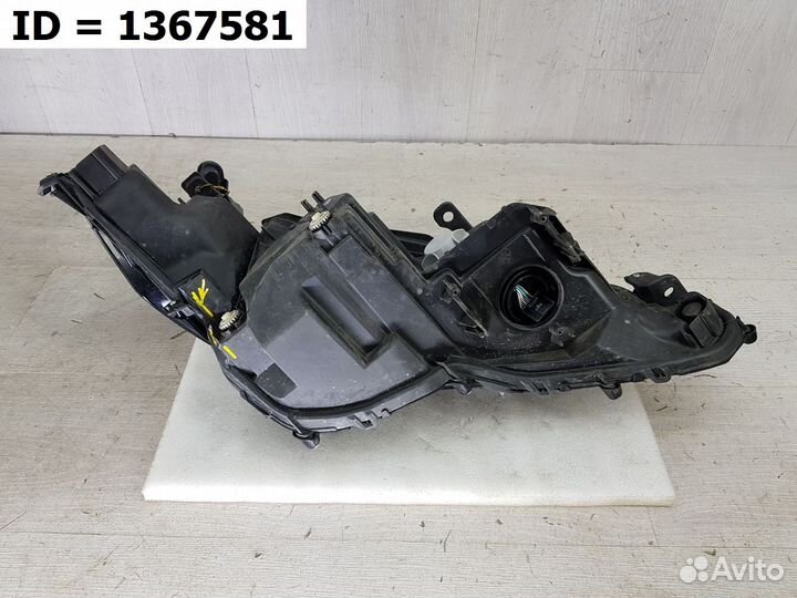 Фара левая Toyota Camry