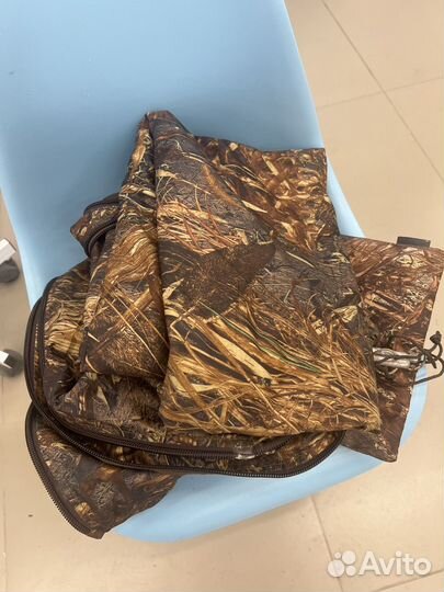 Дно от палатки берег