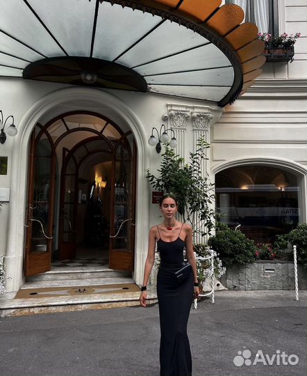 Платье длинное Zara в стиле Skims в наличии S