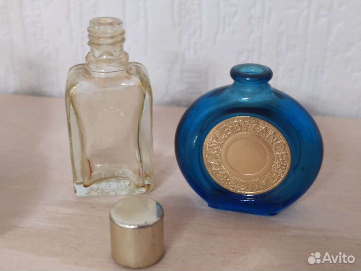Флаконы из-под духов винтаж в притертой крышкой