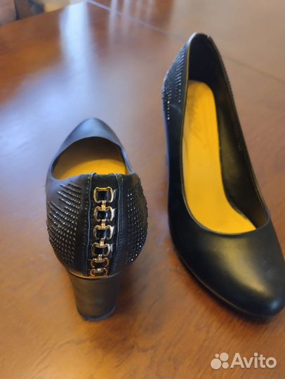 Женские туфли