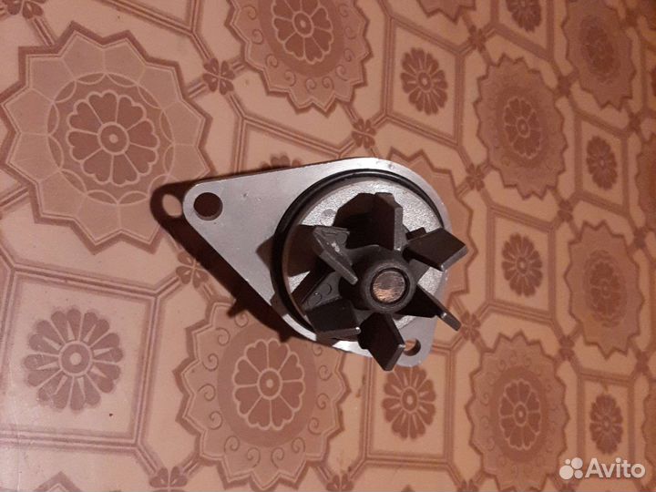 Насос водяной