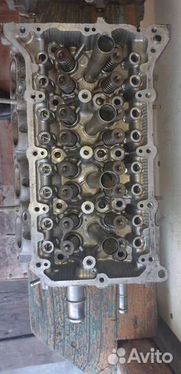 Головка блока цилиндров тойота королла 2012 г.1.6