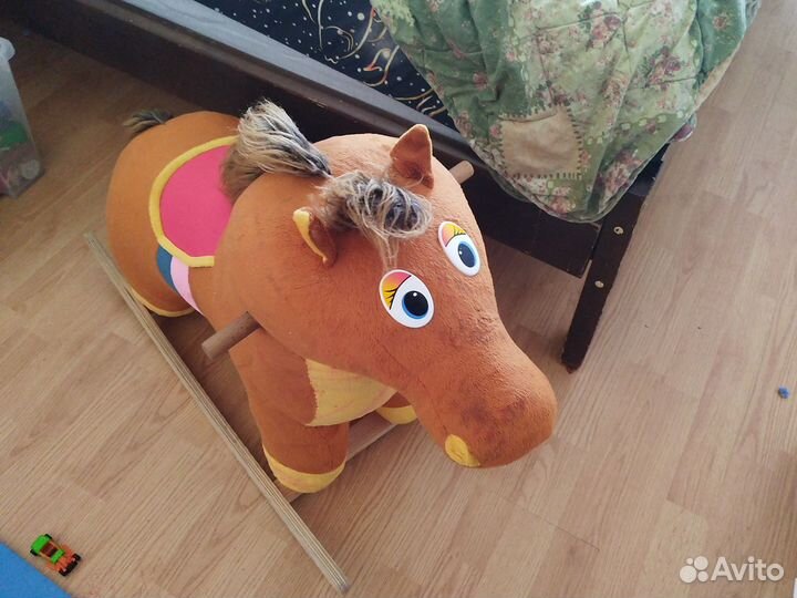 Лошадь качалка