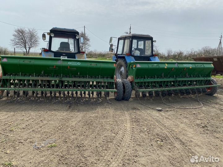 Сеялка работаю