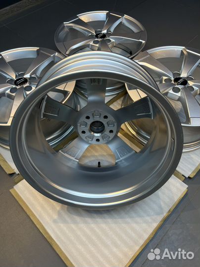 Rotor Audi RS3 19*8.0J 5*112 Original