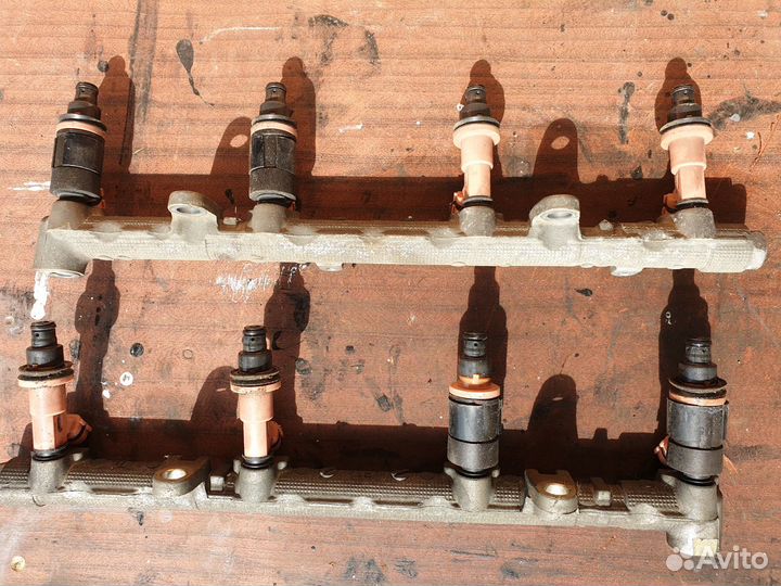 Форсунка на toyota 1UZ-FE, 3UZ-FE