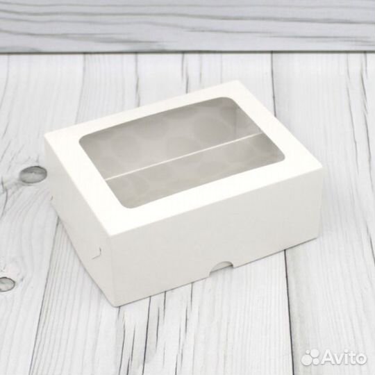 Коробка с окном 13,5х11х5,5 см