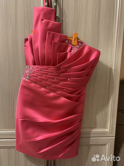 Платье вечернее