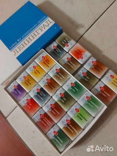 Акварельные краски белые ночи