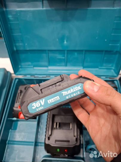 Шуруповерт Makita