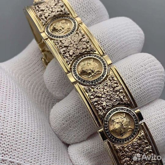 Золотой браслет с бриллиантами