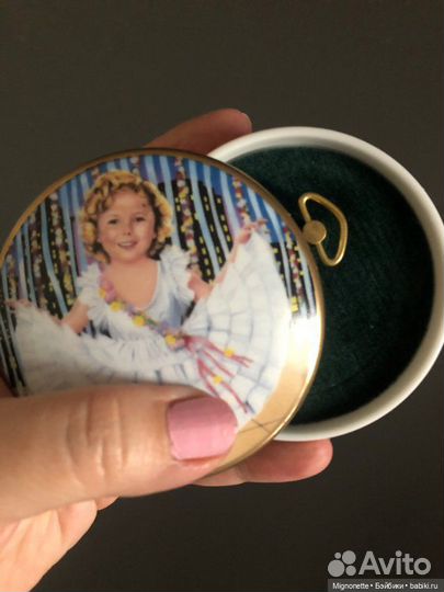 Музыкальная фарфоровая шкатулочка Ширли Темпл