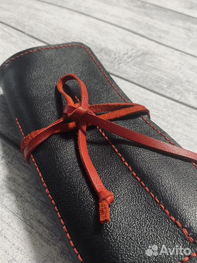 Кожаный пенал