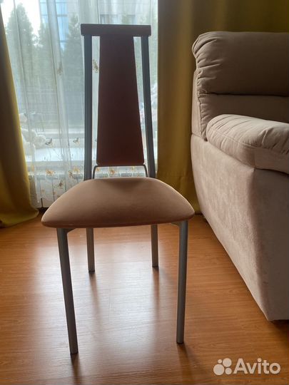 Продам стулья со столом