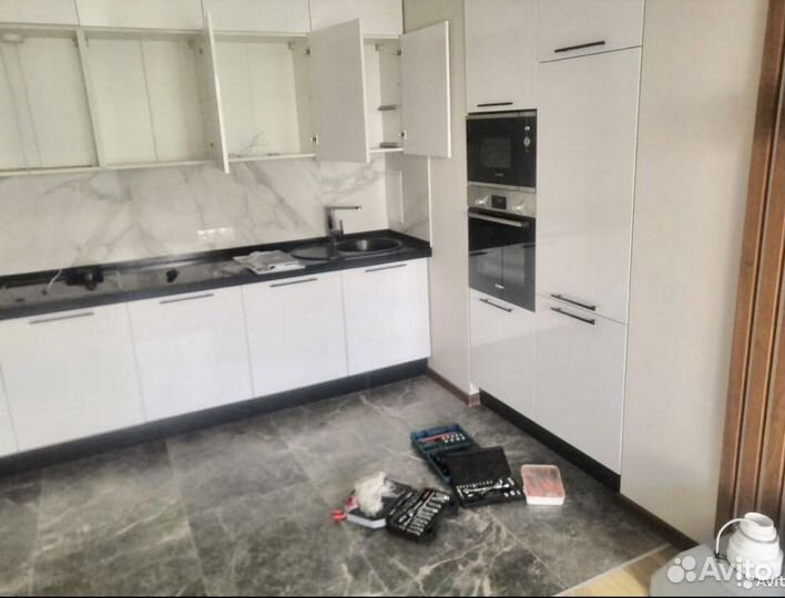 Сборка и установка кухонной мебели