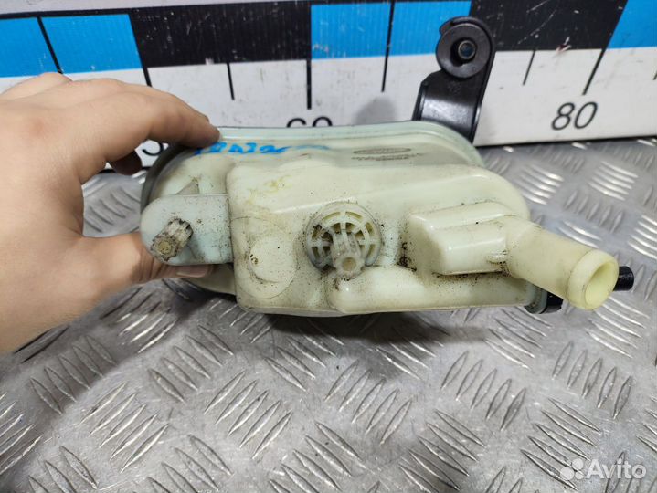 Б/У Бачок гидроусилителя#001