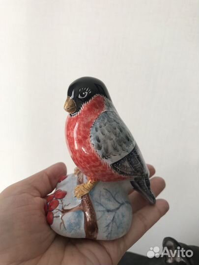 Снегирь майолика фигурка