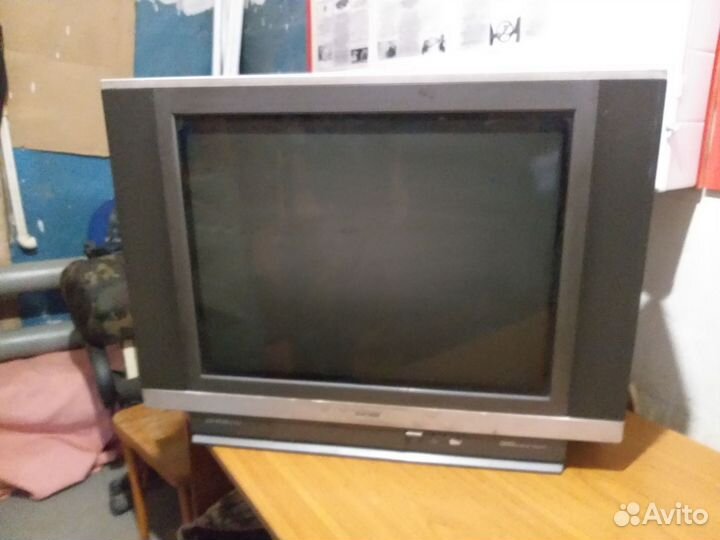 Телевизор hitachi
