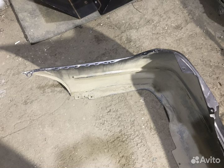 Задний бампер