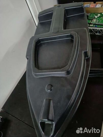 Корпус прикормочного кораблика