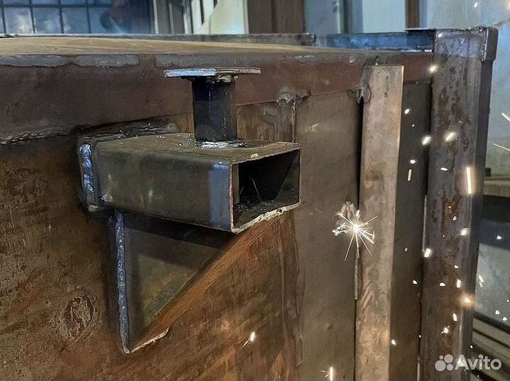 Мусорный контейнер 8 м3