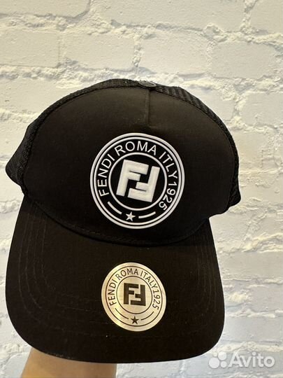 Кепка бейсболка Фенди Рома