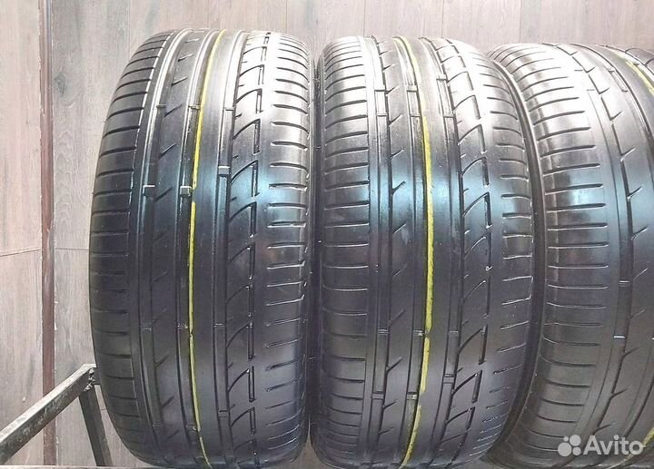 Bridgestone Potenza S001 235/35 R19 87M
