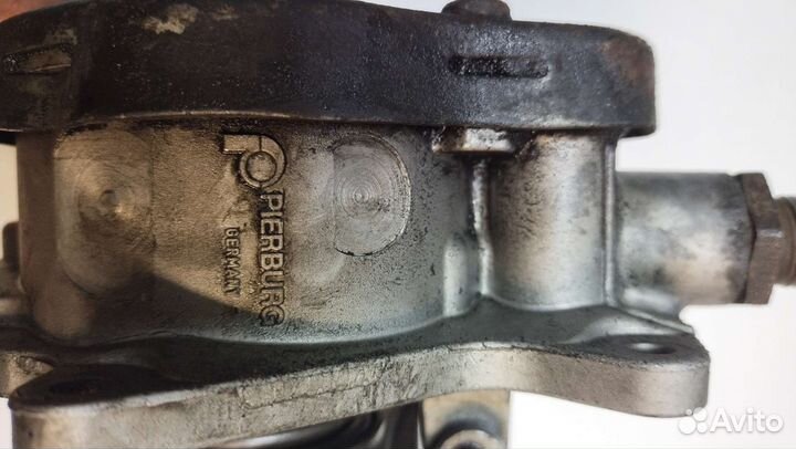 Насос вакуумный на Mercedes OM601-603