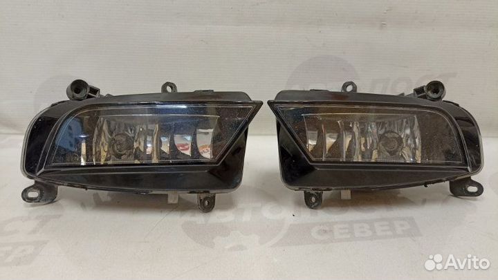 Фара противотуманная передняя Audi A4 B8 2011-2015