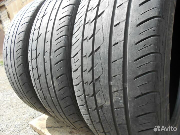 Continental CrossContact LX25 235/55 R20