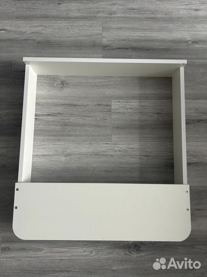 Пеленальный столик