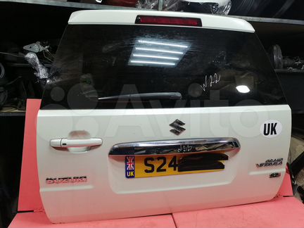 Дверь багажника Suzuki Grand Vitara
